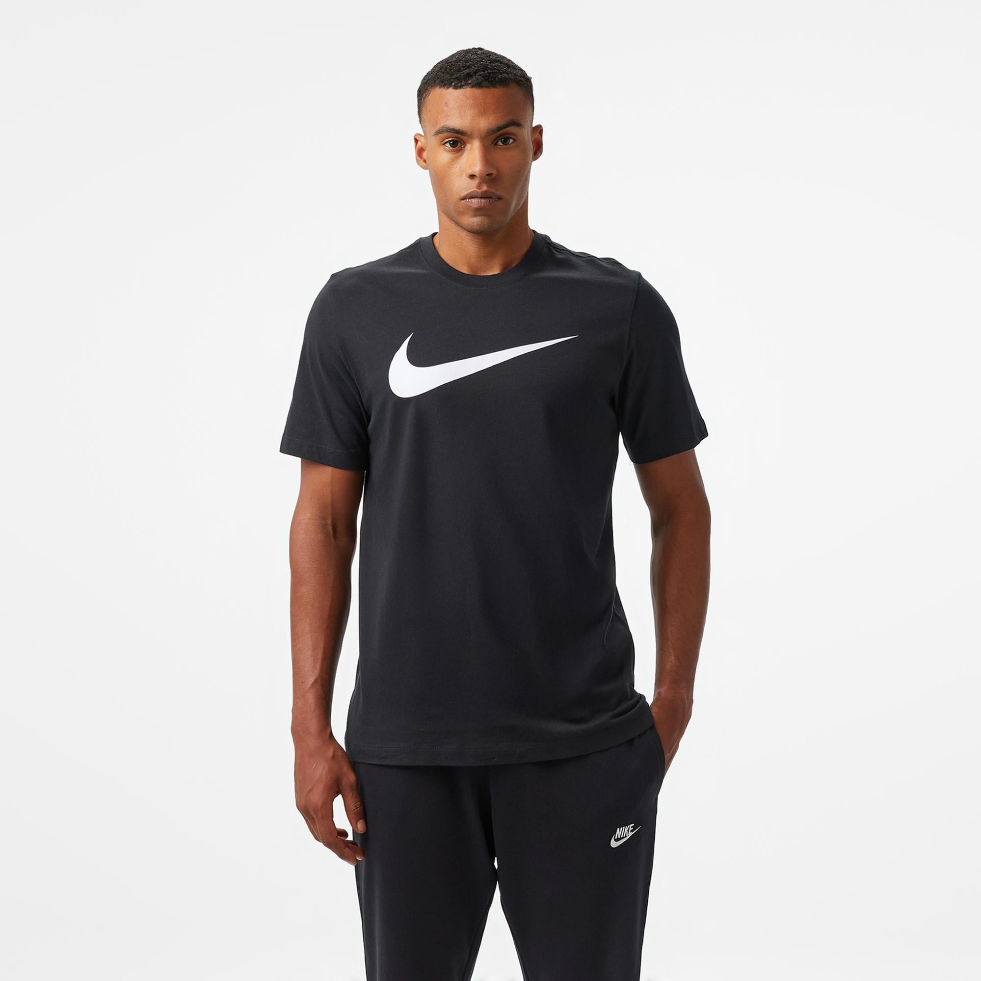 Nike Sportswear Icon Swoosh Erkek Siyah T-Shirt